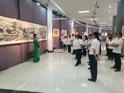 筑牢思想防線，涵養清風正氣——各部門單位組織參觀廉潔文化主題展暨文化藝術交流活動